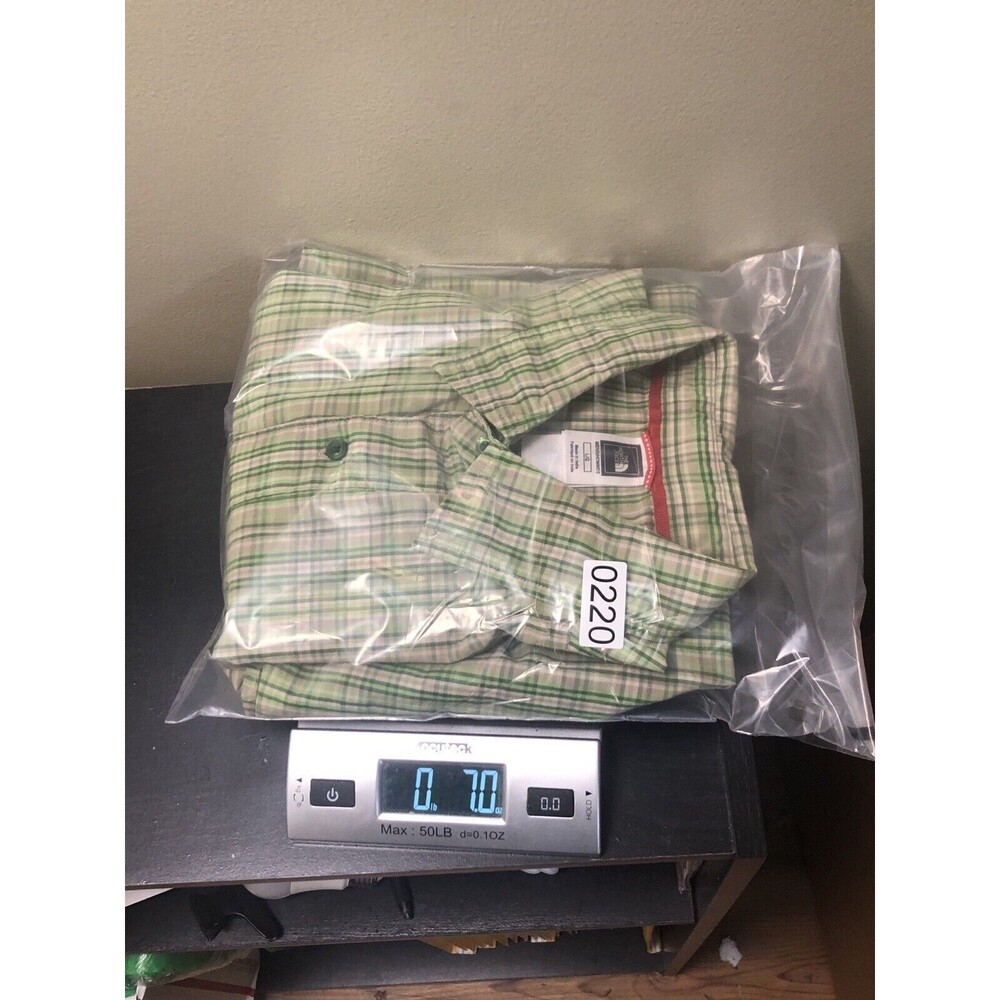 North Face Casual Button Down Shirt Men’s Green Large - Picture 5 of 5